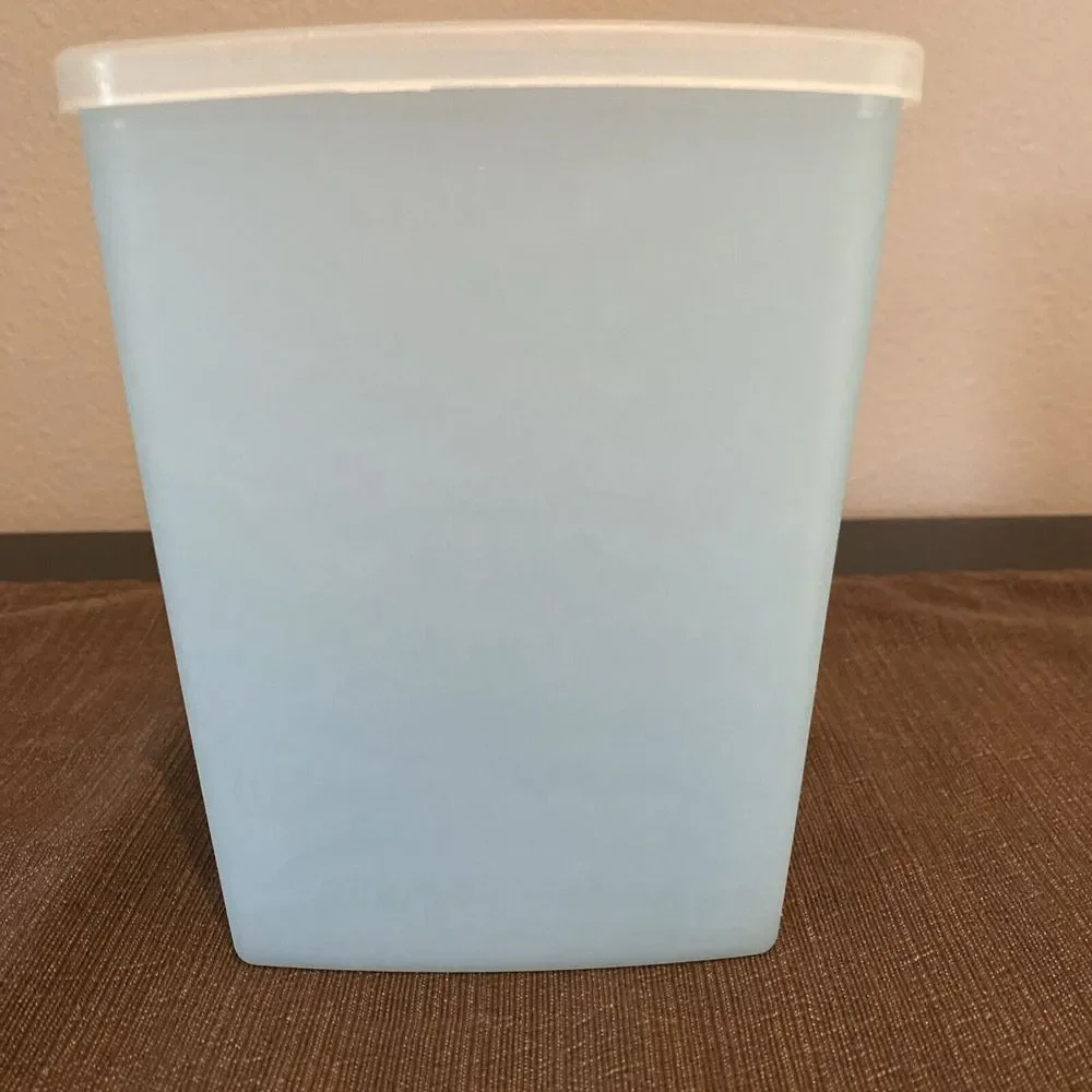 Vintage Tupperware  Square Blue‎ Freezer Storage Container #1311 #310 6 x 5 x 4
